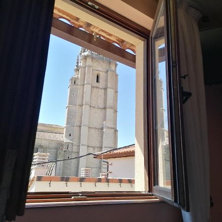 Apartamentos Turisticos Villa Y Corte 암푸디아 외부 사진