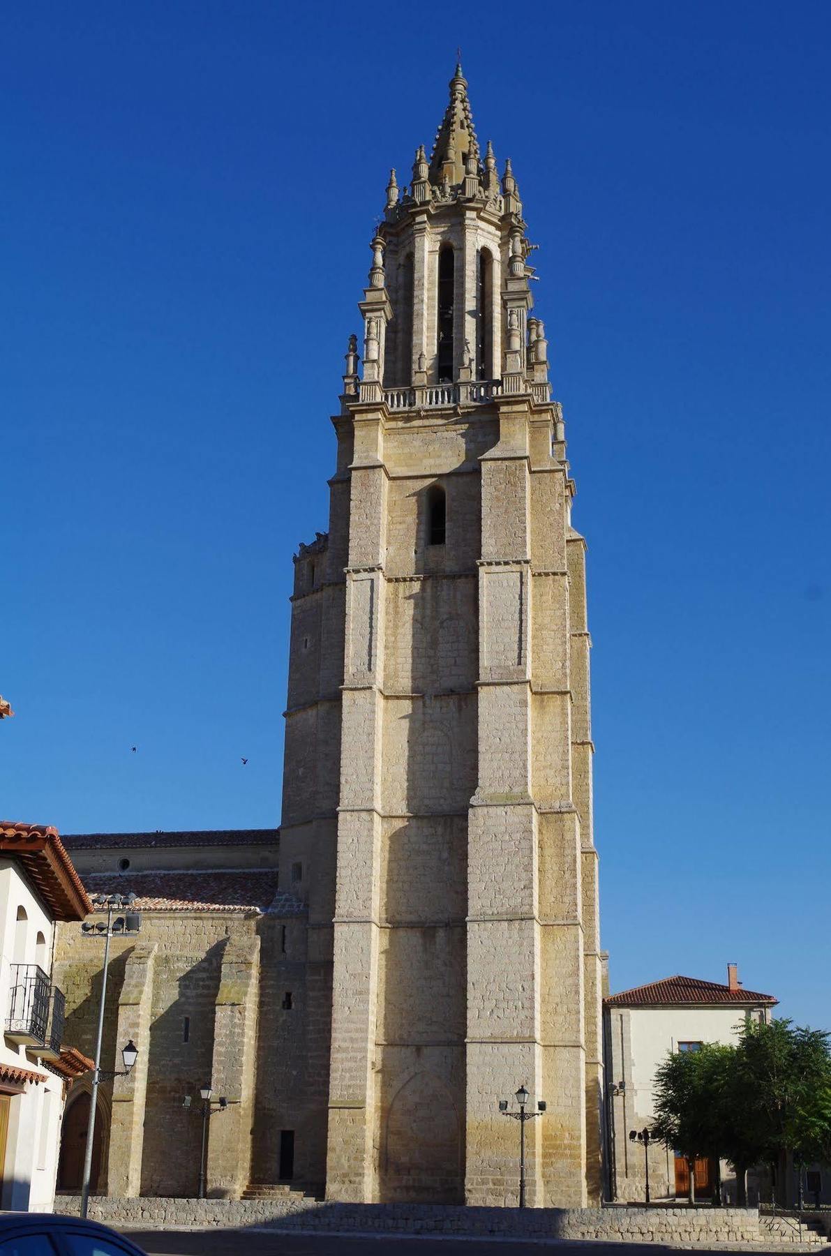 Apartamentos Turisticos Villa Y Corte 암푸디아 외부 사진